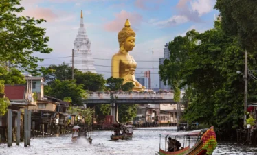 view of golden buddha bangkok