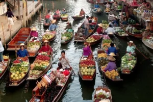 Damnoen Saduak Floating Market Bangkok