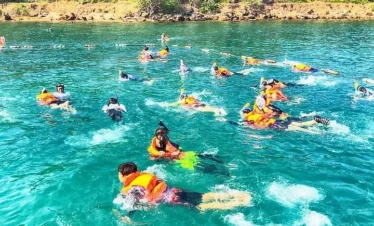 Snorkeling in Coral Island (Koh Larn), Thailand