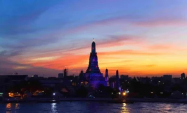 Night View of Royal Palace in Bangkok, Thailand – Illuminated Historic Landmark