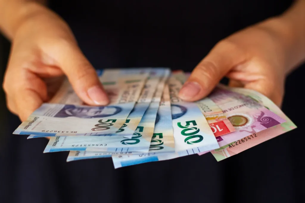 Thai currency notes