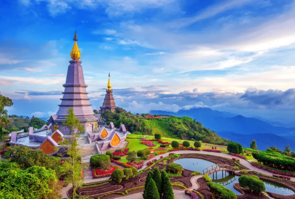 Golden temple in Bangkok included in Thailand 5-day tour package itinerary