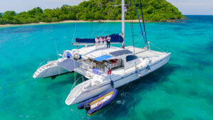 Private yacht in pattaya for 30 pax