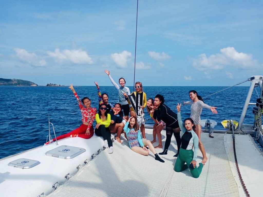 private yatch party guest having fun