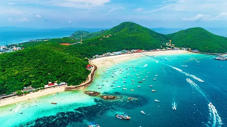 Scenic beach view at Coral Island (Koh Larn) with clear blue water and white sand