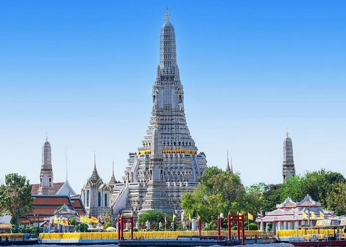 Close-up of Wat Arun's central prang and intricate architecture