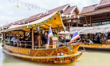 Boat Ride at Pattaya Floating Market – Canal Tour Experience
