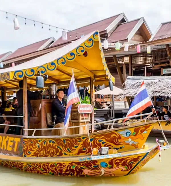 Boat Ride at Pattaya Floating Market – Canal Tour Experience