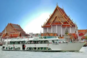 Grand Pearl Cruise on Chao Phraya River with Ayutthaya temple views