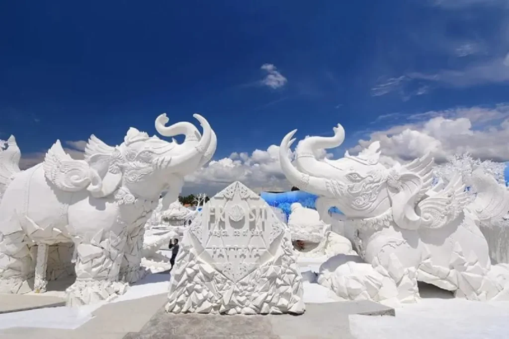 Thai mythical ice sculptures in Himmaphan zone