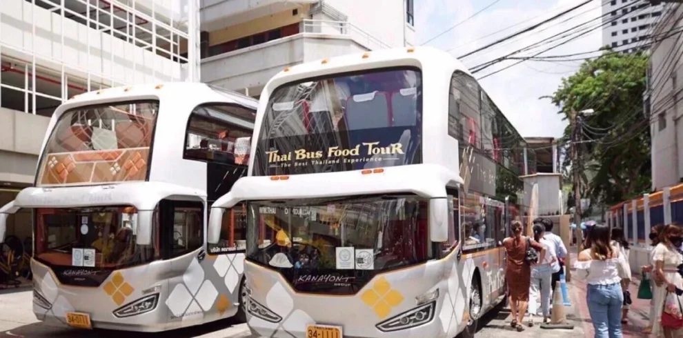 Thai Bus Food Tour Bangkok – Dining Experience on Wheels