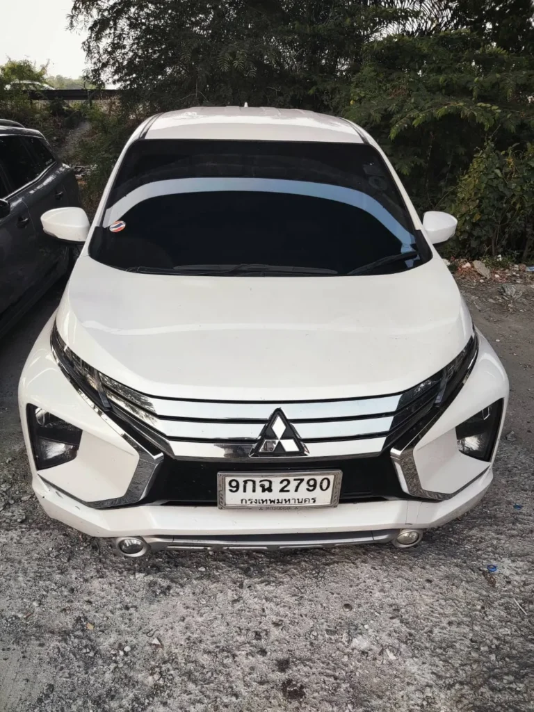 Comfortable SUV taxi for group transfer from Bangkok airport.