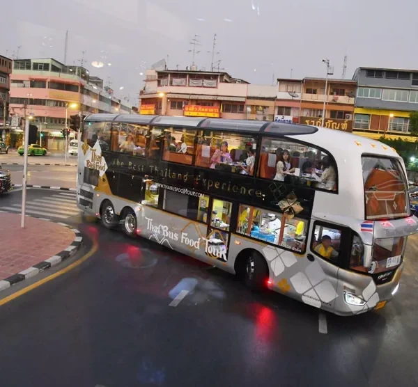 Bangkok Night Tour with Thai Bus Food Experience