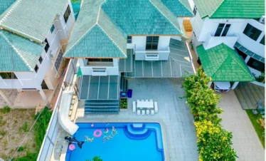 4‑bedroom pool villa Central Pattaya