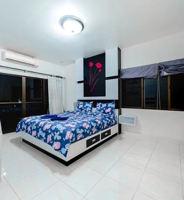 Air conditined bedroom in pool villa pattaya