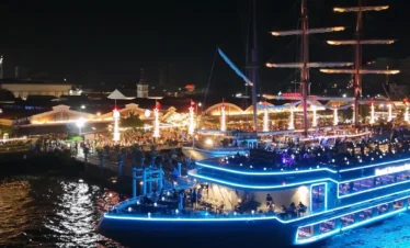 Royal Princess Cruise on the Chao Phraya River wide view