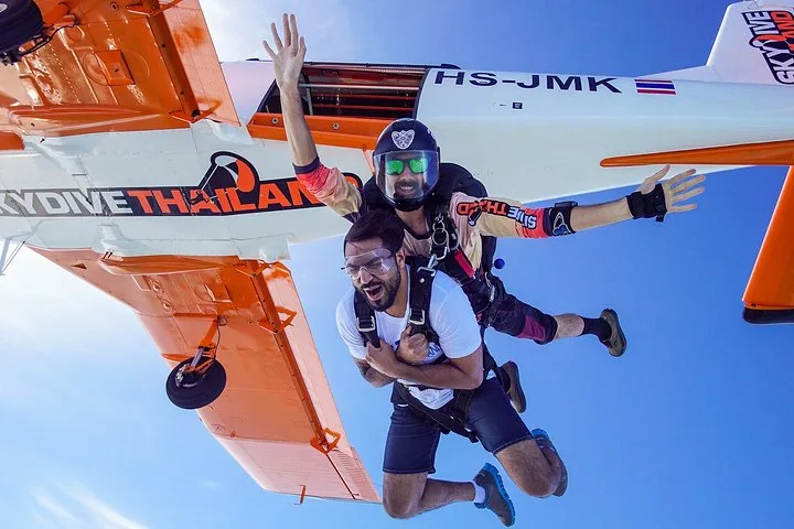 Tandem Jump Freefall Moment – Skydiving khao yai