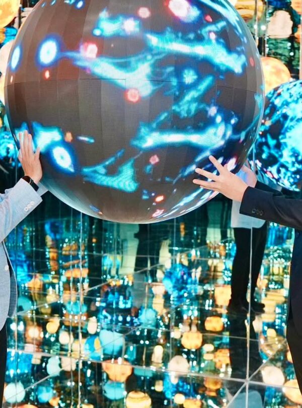 multiverse room inside space and time cube